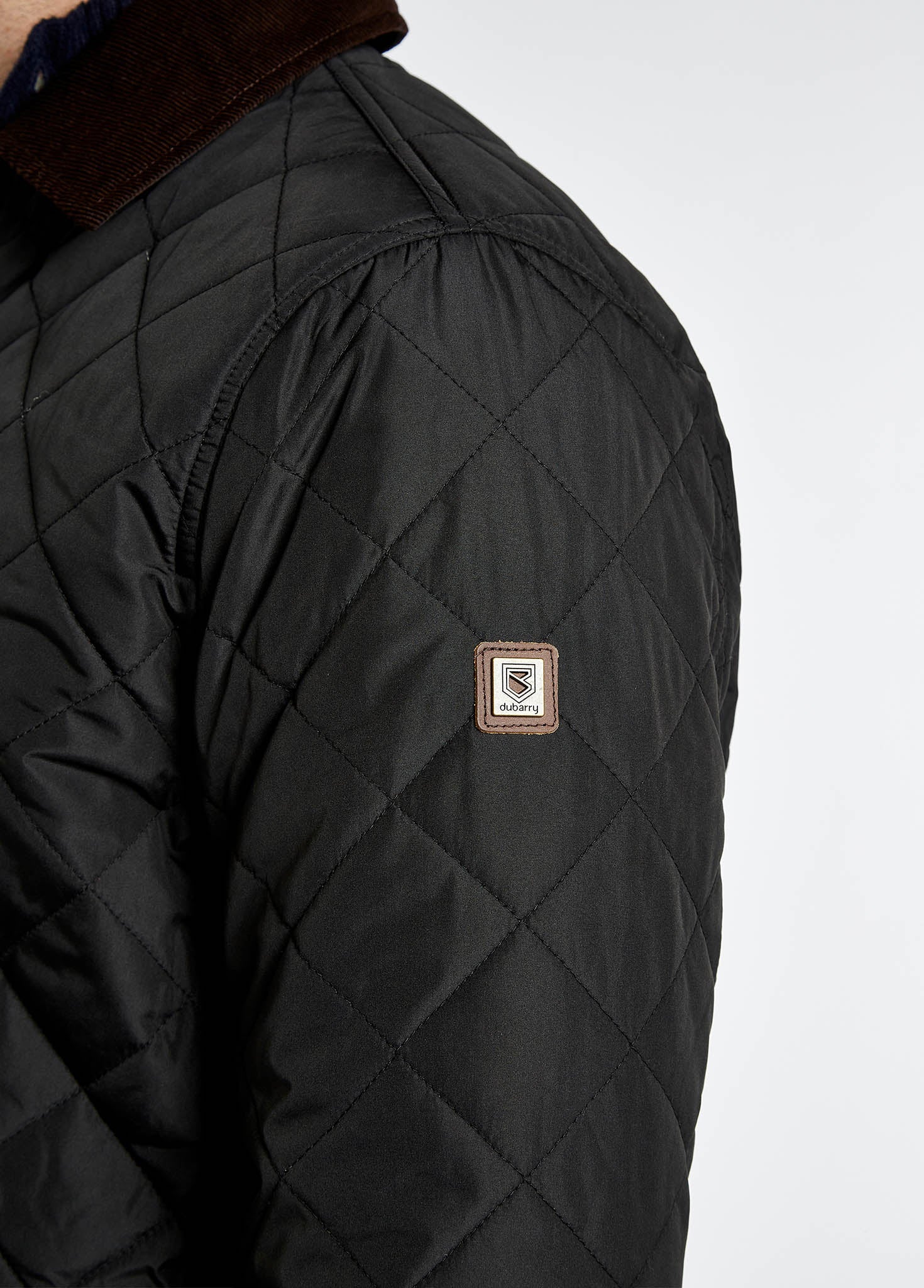 Mountusher Steppjacke - Black