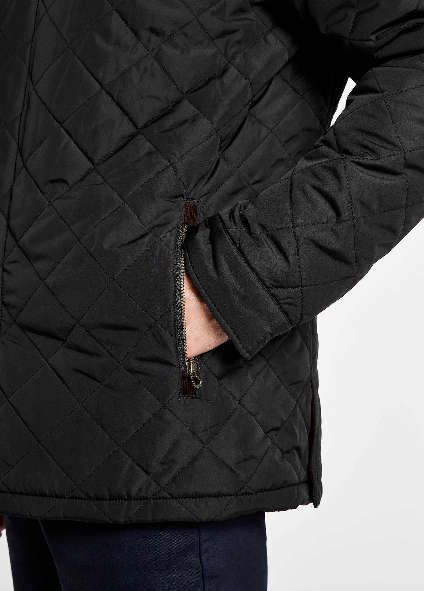 Mountusher Steppjacke - Black